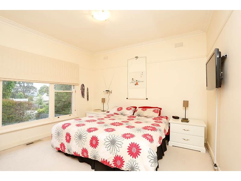 21 Simpson Drive, Mount Waverley VIC 3149