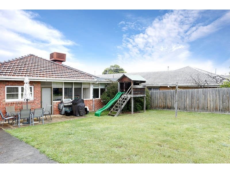 21 Simpson Drive, Mount Waverley VIC 3149