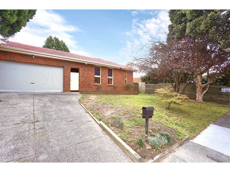 31 King Arthur Drive, Glen Waverley VIC 3150