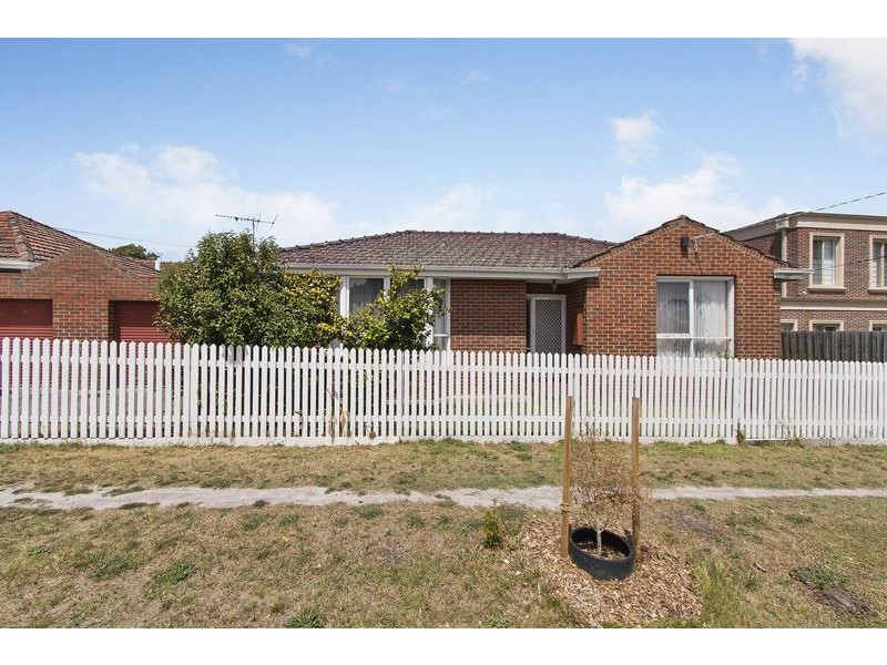 1-2/9 Woodstock, Mount Waverley VIC 3149