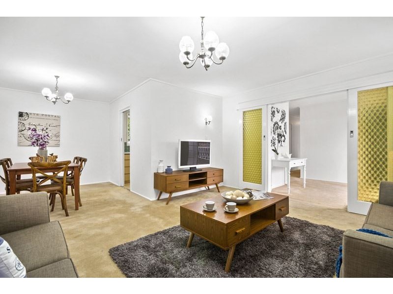 12 Stradbroke Crescent, Mulgrave VIC 3170