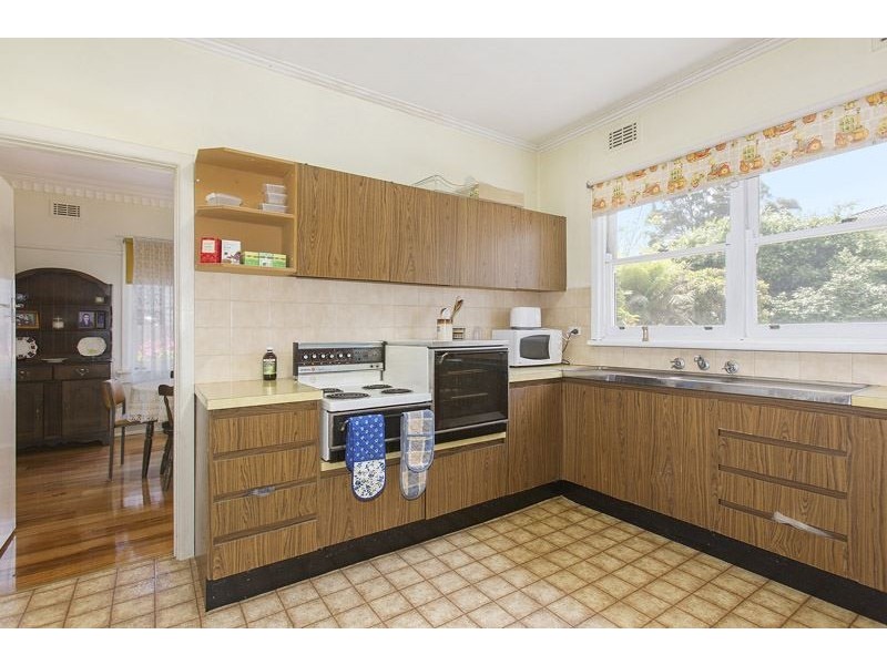 26 Panoramic Grove, Glen Waverley VIC 3150