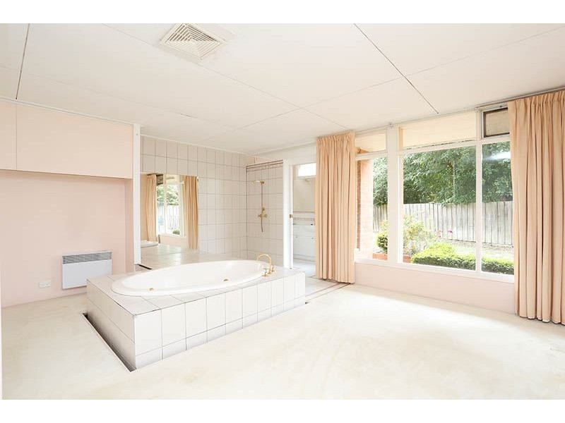 5 Panfield Avenue, Ringwood VIC 3134