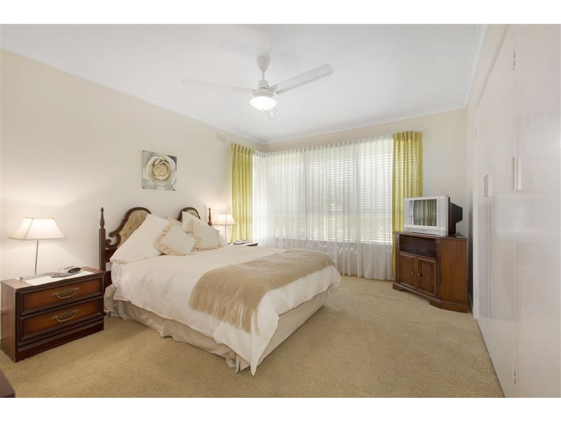 30 Tamarisk Avenue, Glen Waverley VIC 3150
