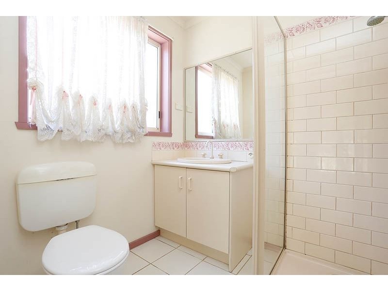 9 Watsons Road, Glen Waverley VIC 3150