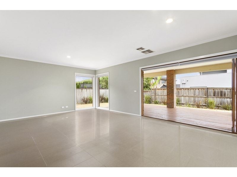13 Fordholm Avenue, Mulgrave VIC 3170