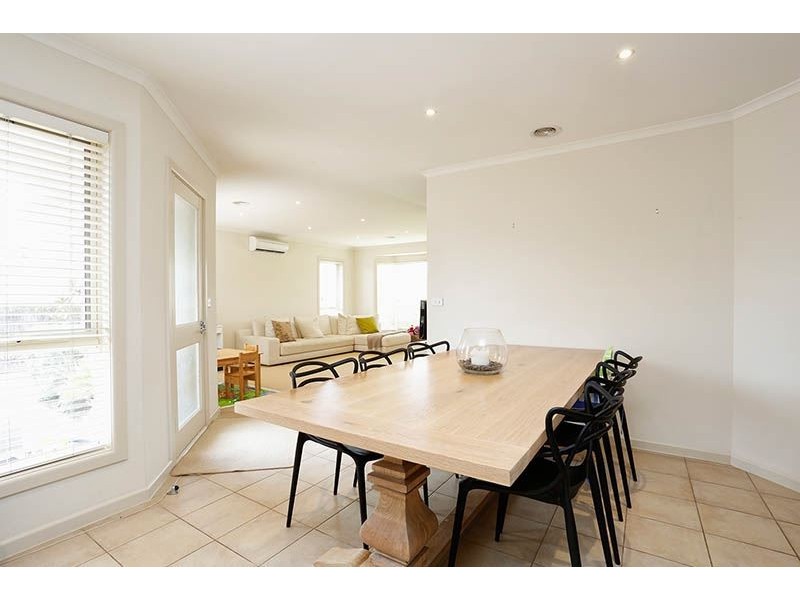 1/28 Bennett Avenue, Mount Waverley VIC 3149