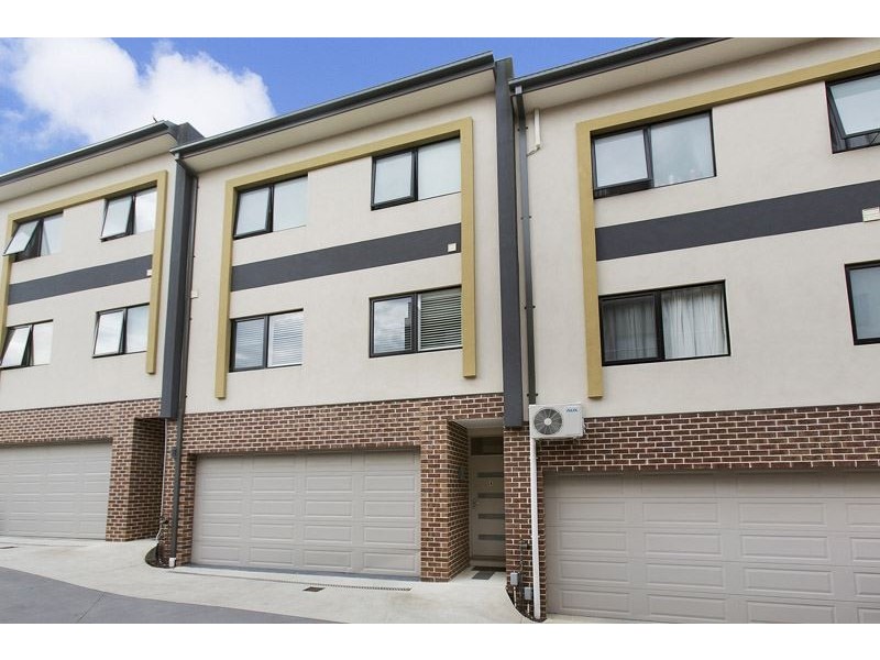4/19 Hughes Street, Burwood VIC 3125
