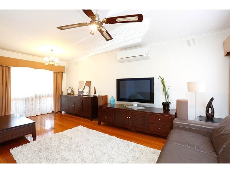 30 Bramley Crescent, Wheelers Hill VIC 3150