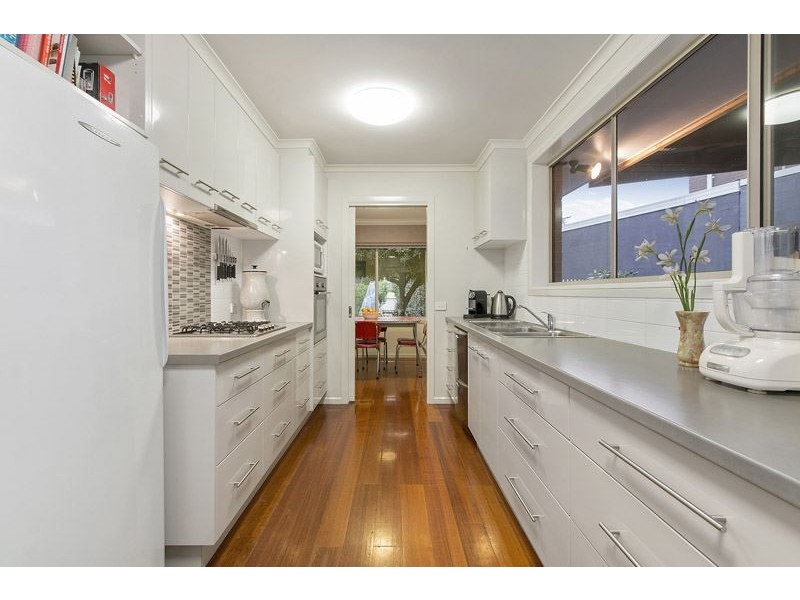 5 Anora Crescent, Mulgrave VIC 3170