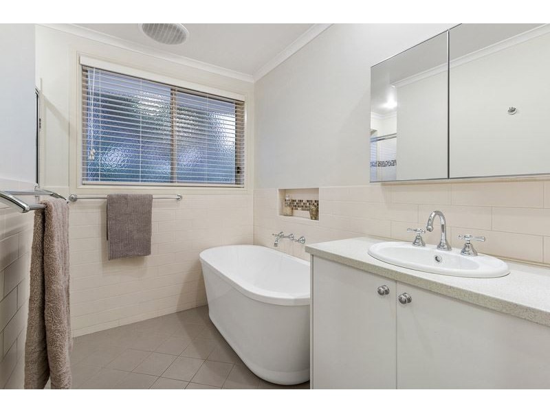 5 Anora Crescent, Mulgrave VIC 3170