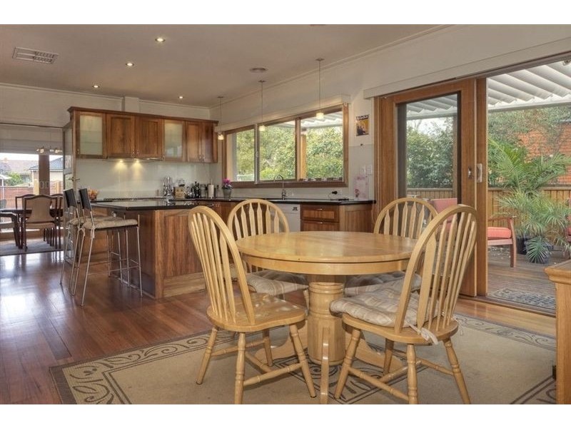 6 Berkley Court, Glen Waverley VIC 3150