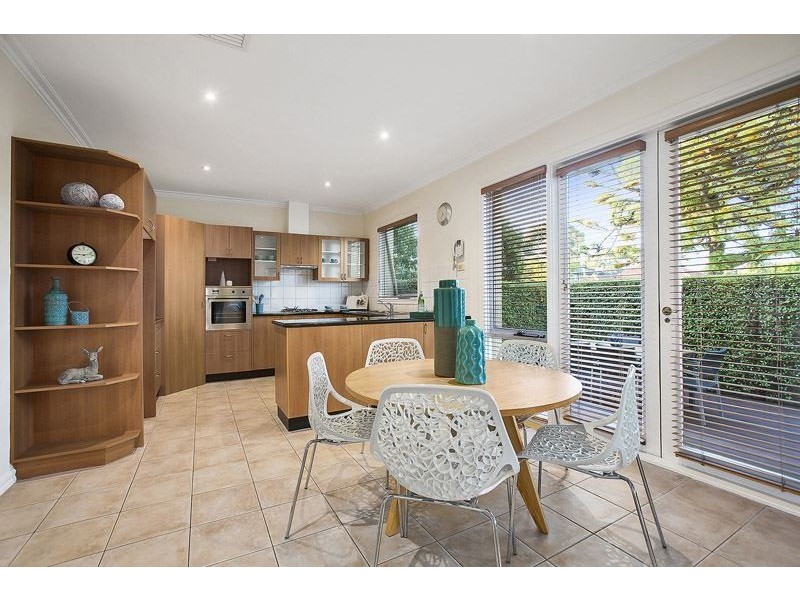 1 Kerrie Road, Glen Waverley VIC 3150