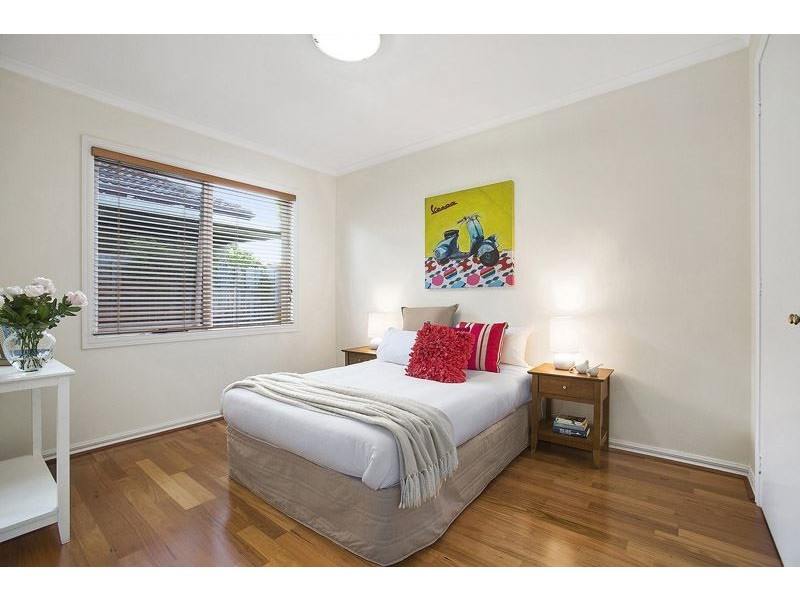 1 Kerrie Road, Glen Waverley VIC 3150