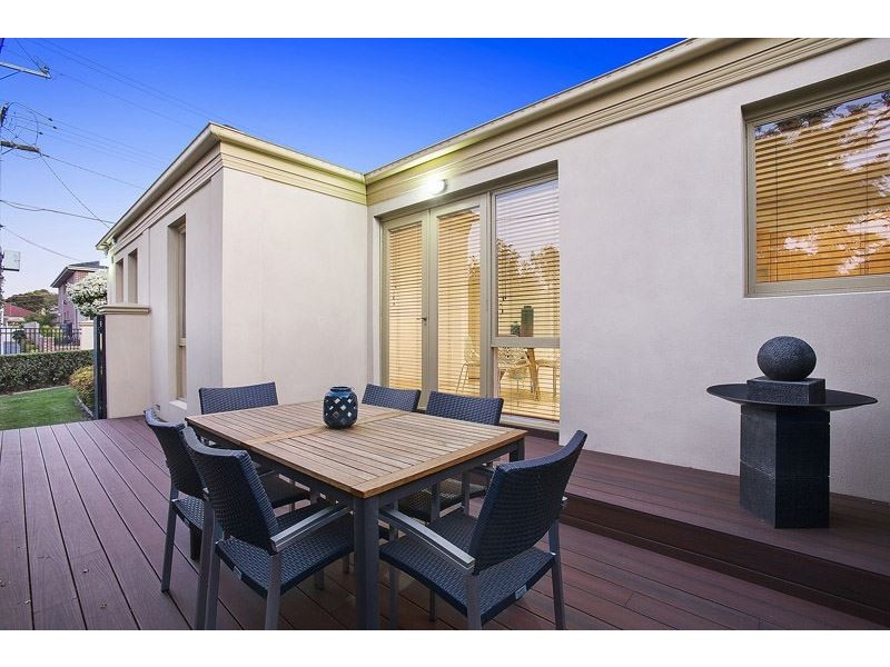 1 Kerrie Road, Glen Waverley VIC 3150