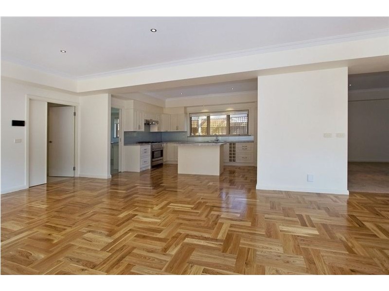 7 Glen Road, Glen Waverley VIC 3150