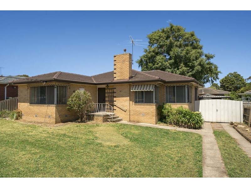 14 Stradbroke Crescent, Mulgrave VIC 3170