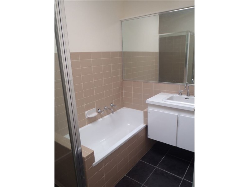 2/9-11 Orchard Street, Glen Waverley VIC 3150