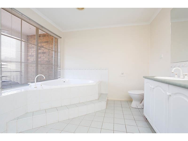 23 The Rise, Glen Waverley VIC 3150