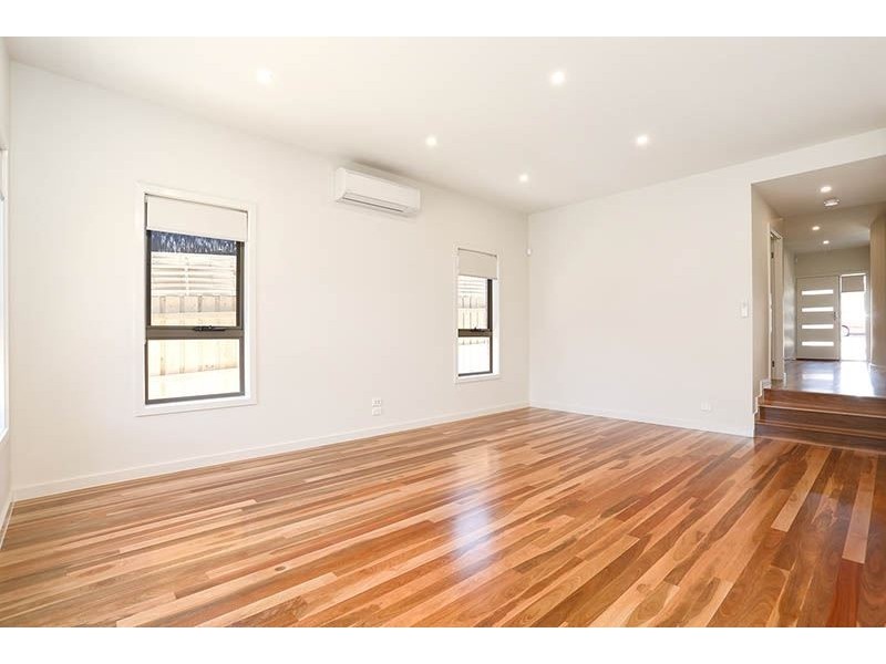 5B Lemana Cres, Mount Waverley VIC 3149