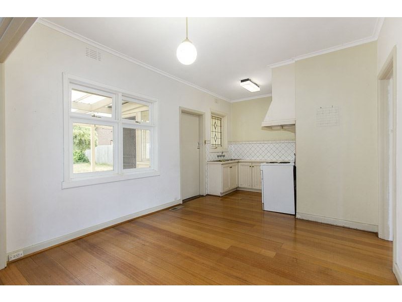 11 Evelyn Street, Glen Waverley VIC 3150