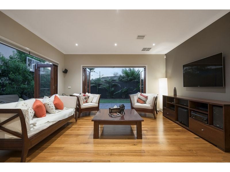 22 Mavista Avenue, Glen Waverley VIC 3150