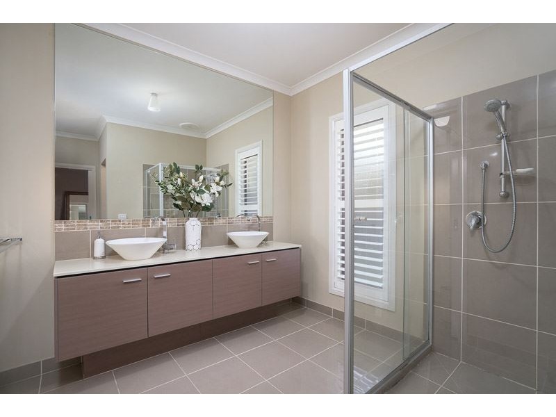 22 Mavista Avenue, Glen Waverley VIC 3150