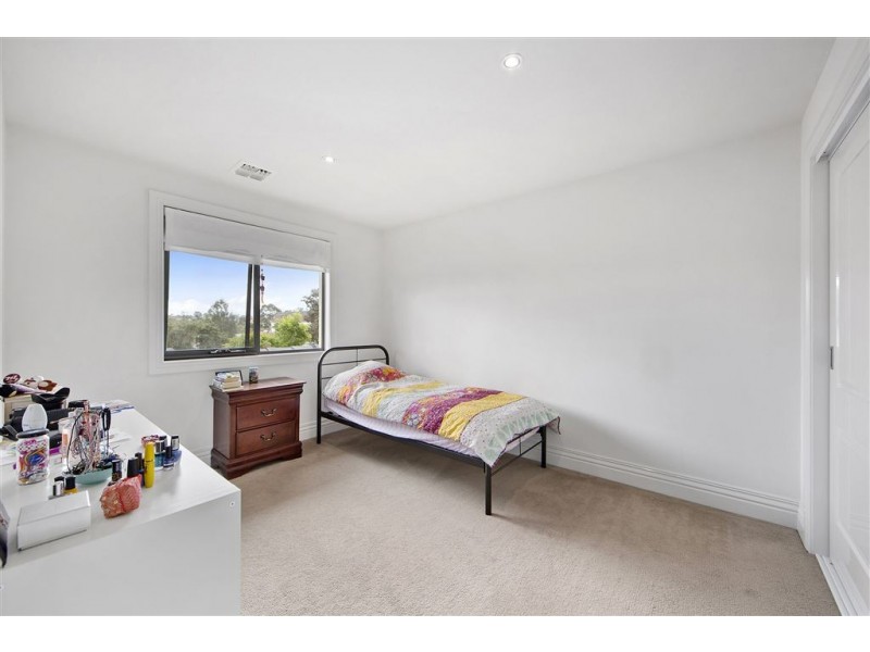 4B Pimm Court, Glen Waverley VIC 3150