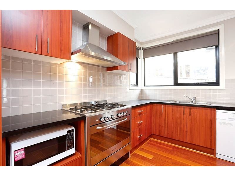 1/32 Illuka Crescent, Mount Waverley VIC 3149