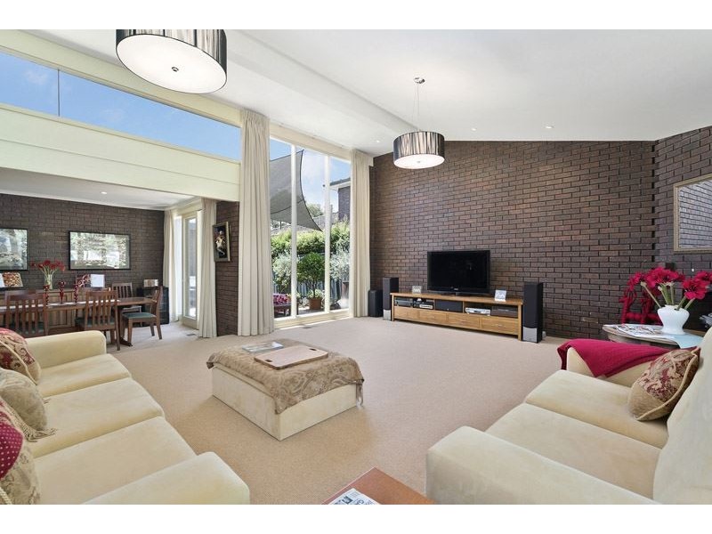 26 Highvale Road, Glen Waverley VIC 3150