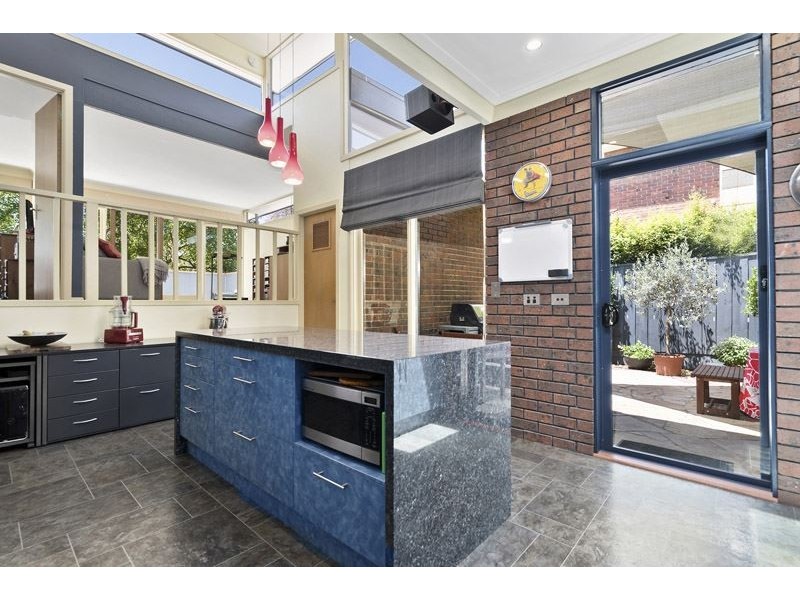 26 Highvale Road, Glen Waverley VIC 3150