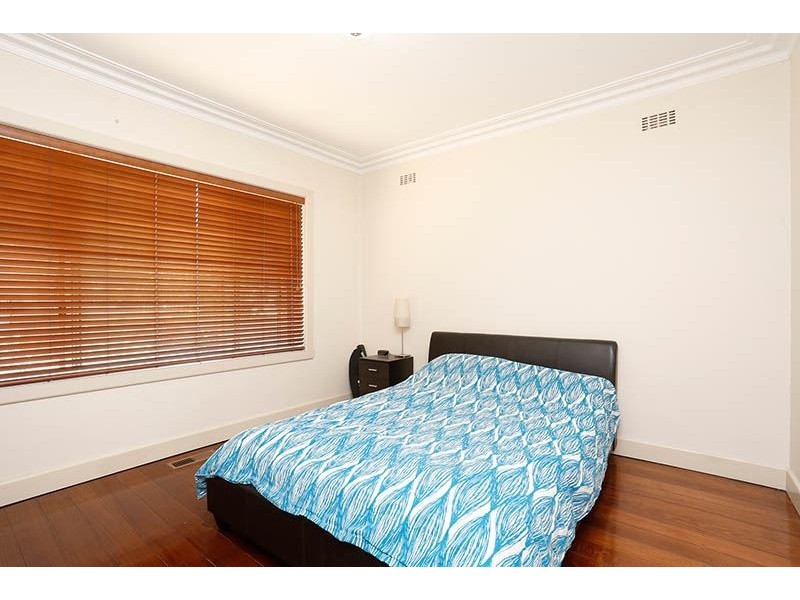 1/4 Mortimer Street, Huntingdale VIC 3166