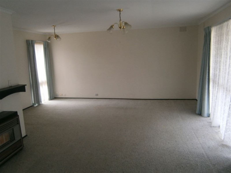 33 Tudawali Cres, Wheelers Hill VIC 3150