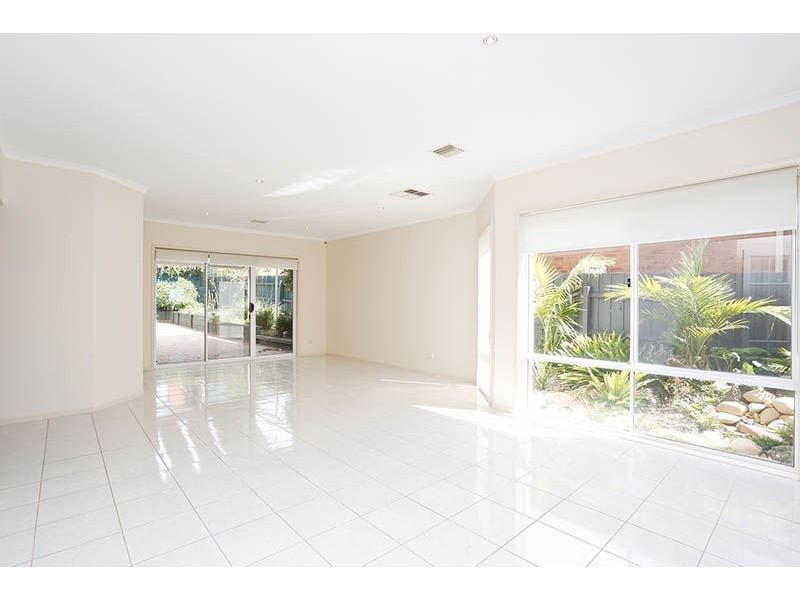 64 Grandview Road, Wheelers Hill VIC 3150