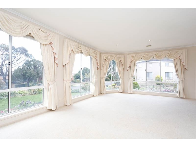 64 Grandview Road, Wheelers Hill VIC 3150