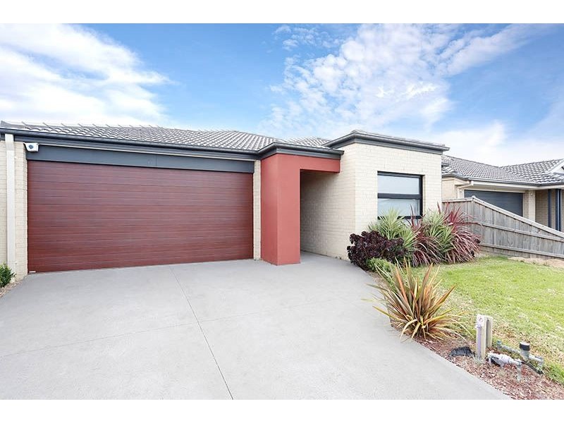 26 Goulburn Street, Cranbourne East VIC 3977