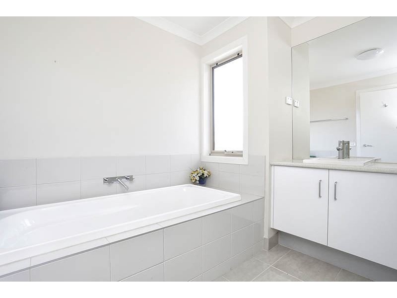 1/30 Montclair Avenue, Glen Waverley VIC 3150