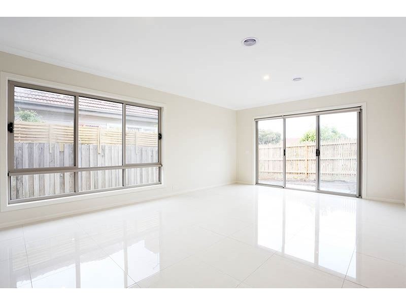 1/65 View Street, Clayton VIC 3168