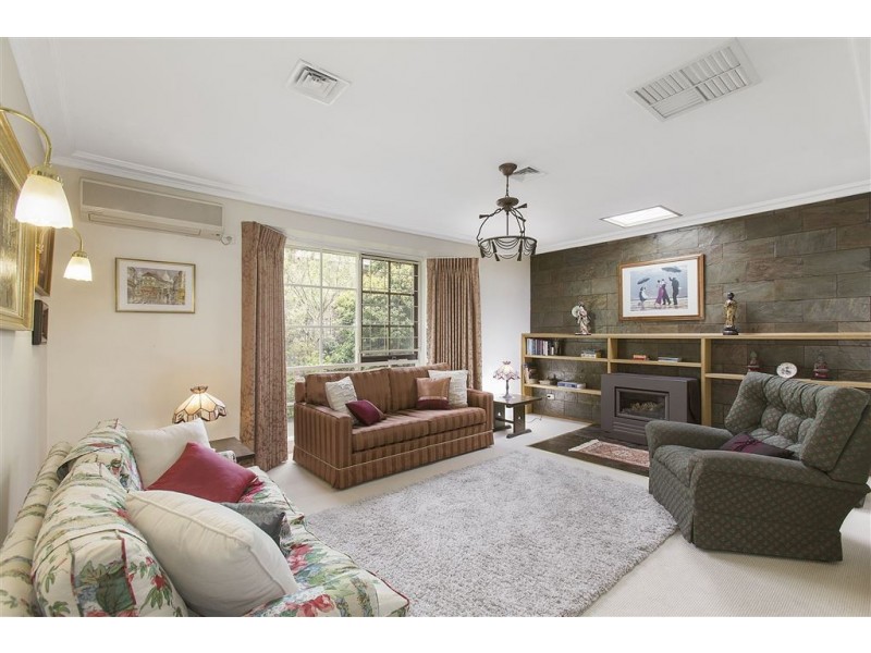 2/13 Glen Road, Glen Waverley VIC 3150