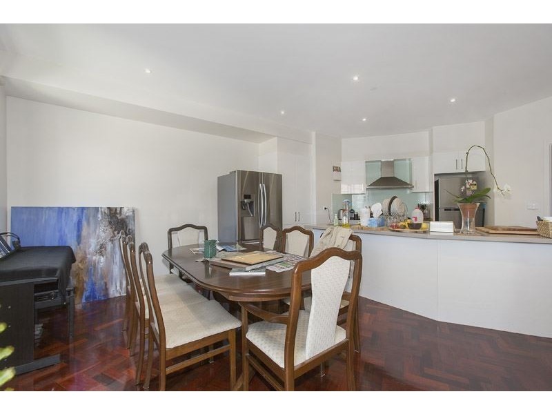 1/1 Aurisch Avenue, Glen Waverley VIC 3150