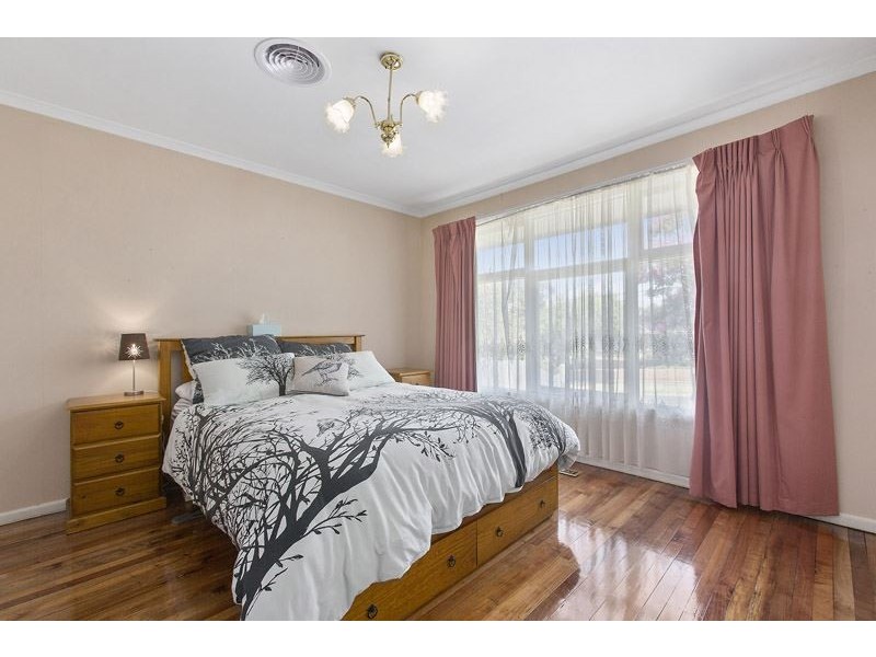 13 Samada Street, Notting Hill VIC 3168