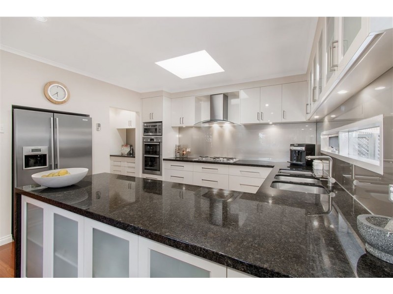 29 Fairhills Parade, Glen Waverley VIC 3150