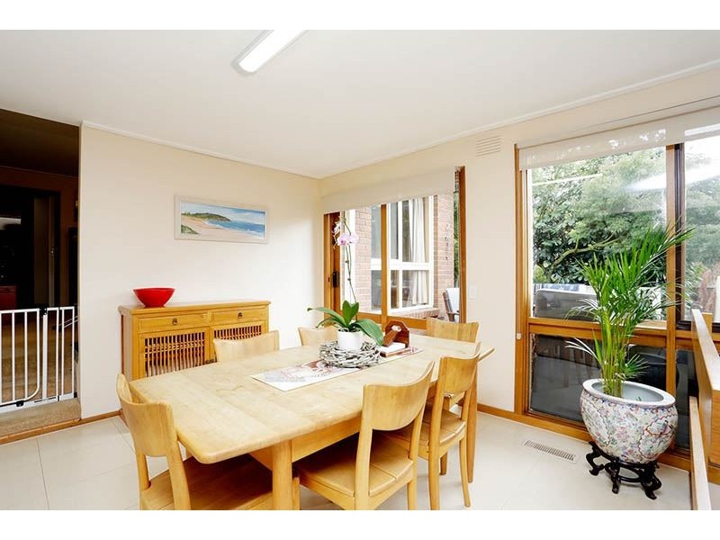 33 Sunnybrook Drive, Wheelers Hill VIC 3150