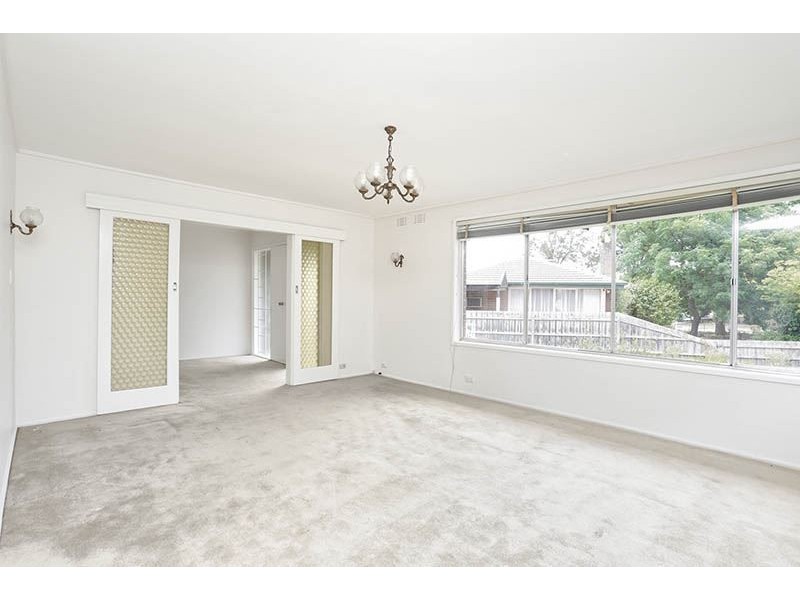 12 Stradebroke Crescent, Mulgrave VIC 3170