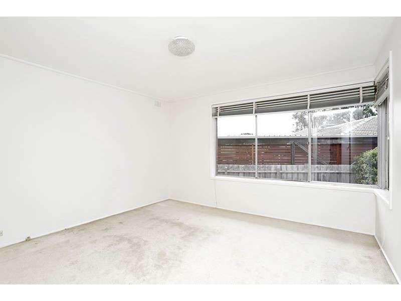 12 Stradebroke Crescent, Mulgrave VIC 3170