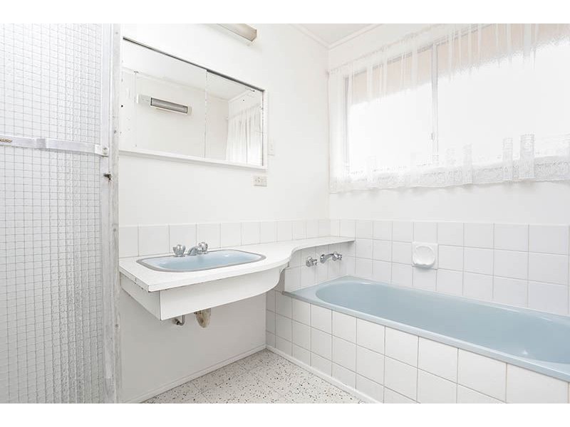 12 Stradebroke Crescent, Mulgrave VIC 3170