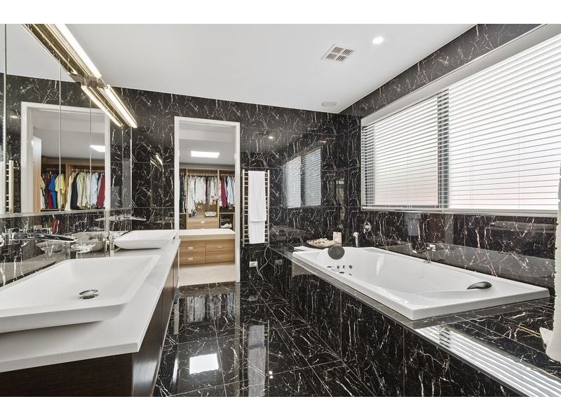 1 Riversdale Court, Mount Waverley VIC 3149