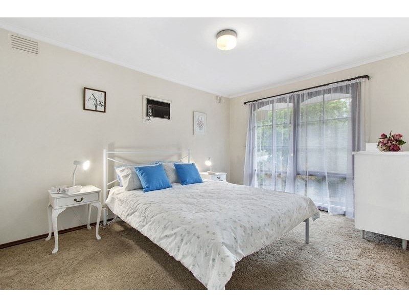 13 Sunnybrook Drive, Wheelers Hill VIC 3150