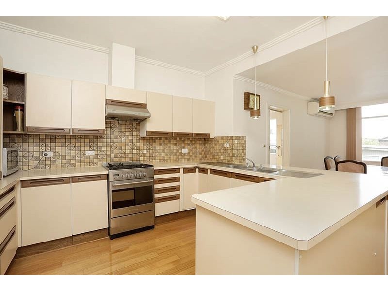 2 Hillside Road, Mount Waverley VIC 3149