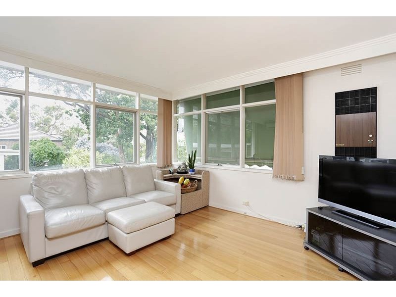 2 Hillside Road, Mount Waverley VIC 3149